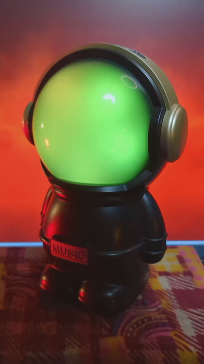 Astronaut Wireless Speaker With LED